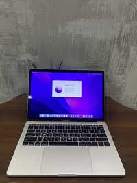 Macbook pro 13 A1708 8/256gb , в гарному стані АКБ 80%