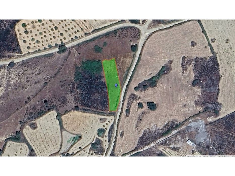 Terreno rústico em Junça, Almeida