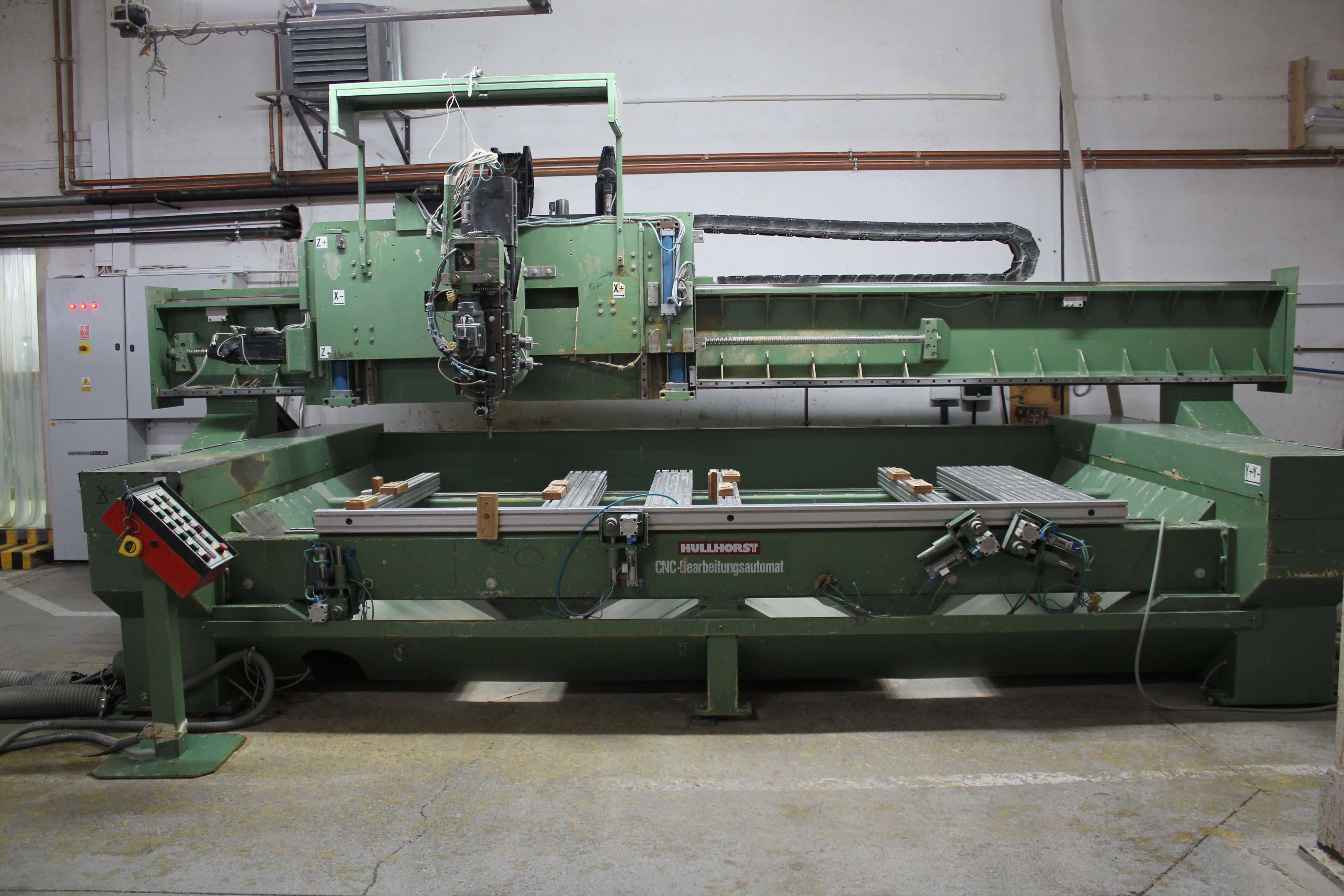 Hullhorst Centrum obróbcze CNC
