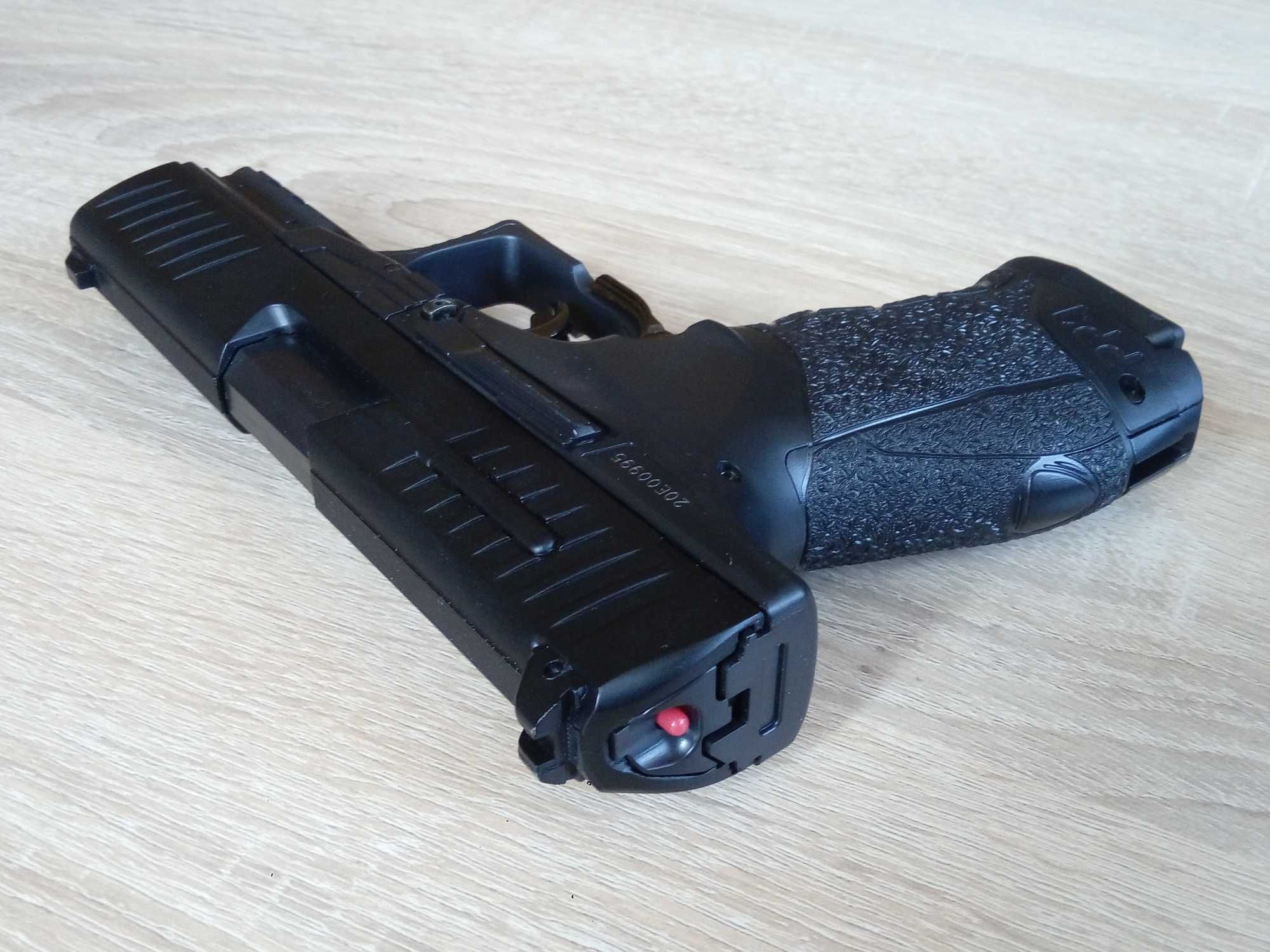 Игрушечный пистолет Walther PPQ Umarex на пульках, спринговый, детский