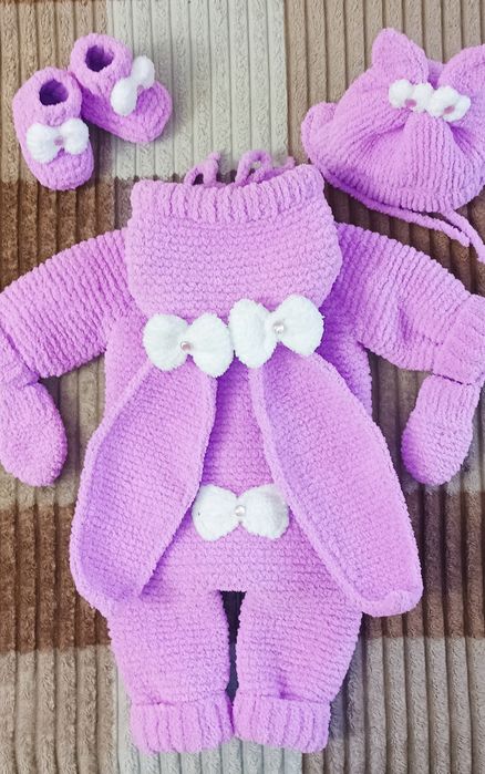 Вязаный комбинезон плюшевый