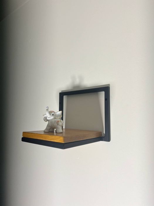 Półka na ścianę loft