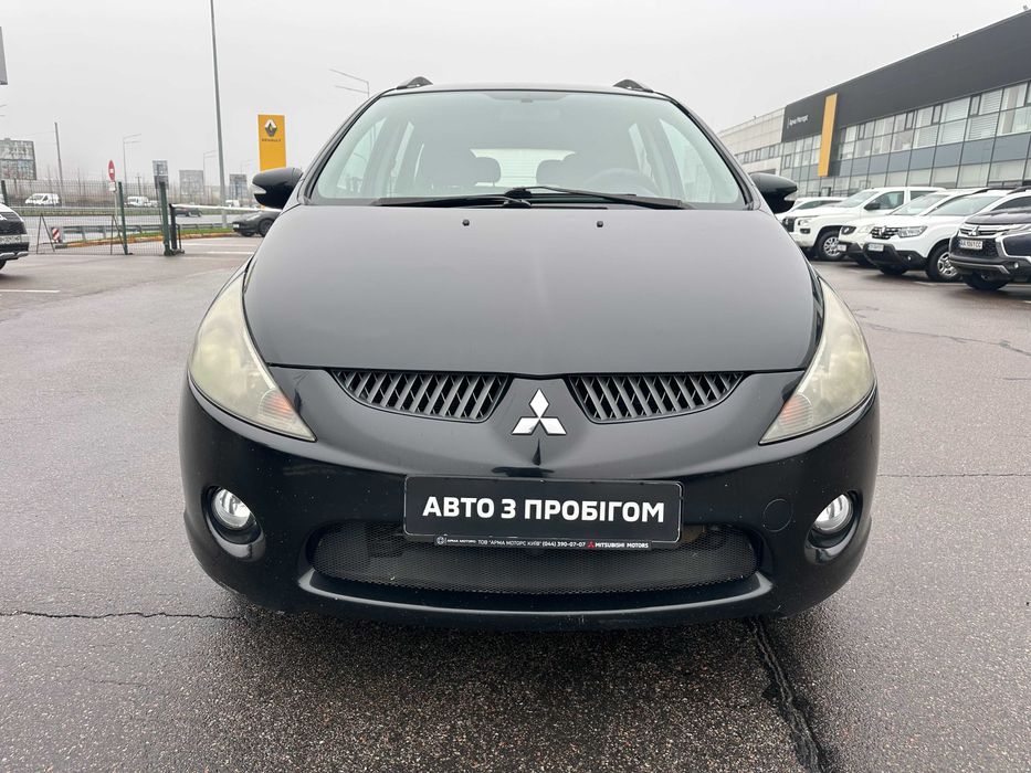 Mitsubishi Grandis 2005