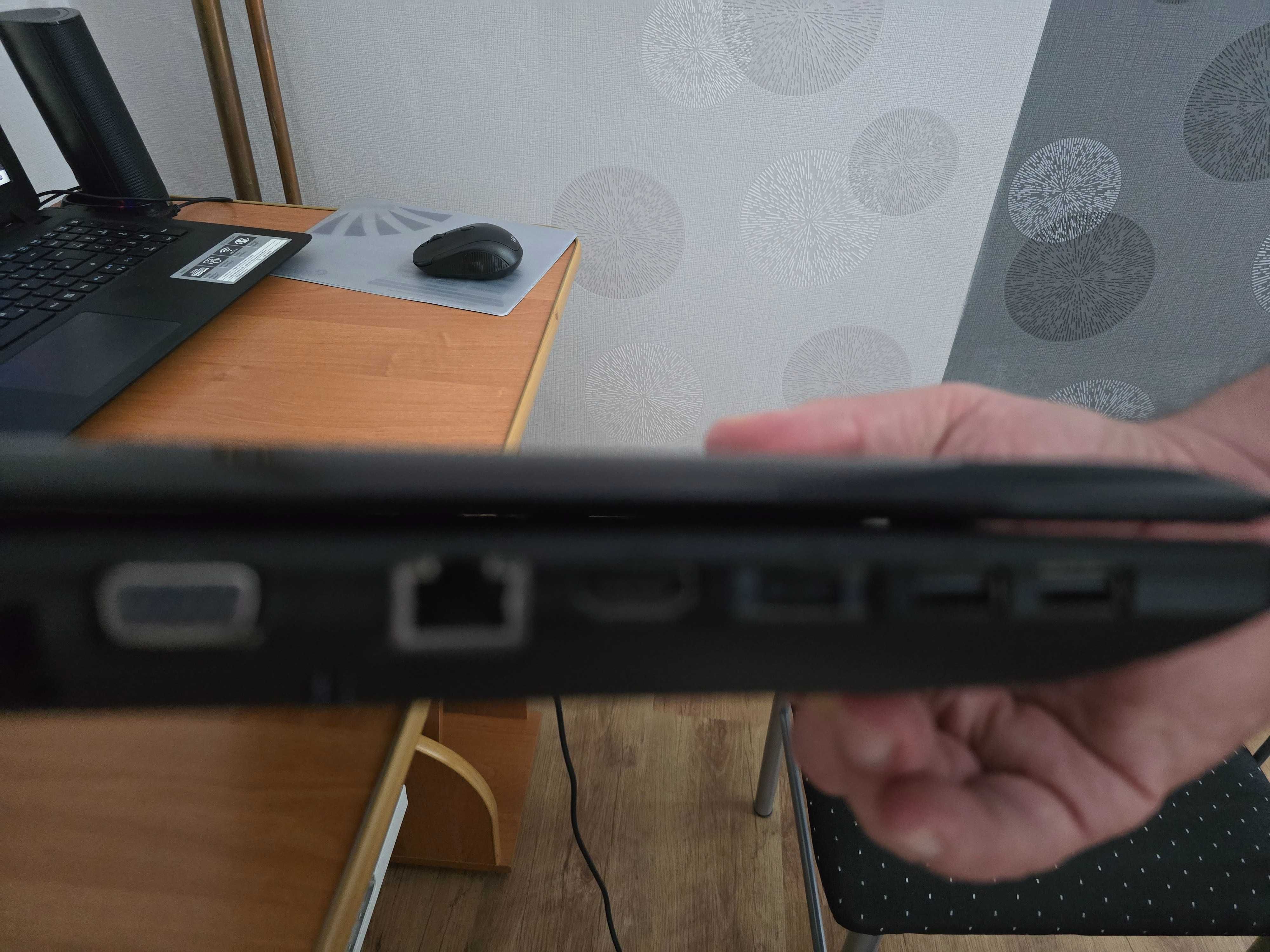 Laptop Lenovo HD6370M