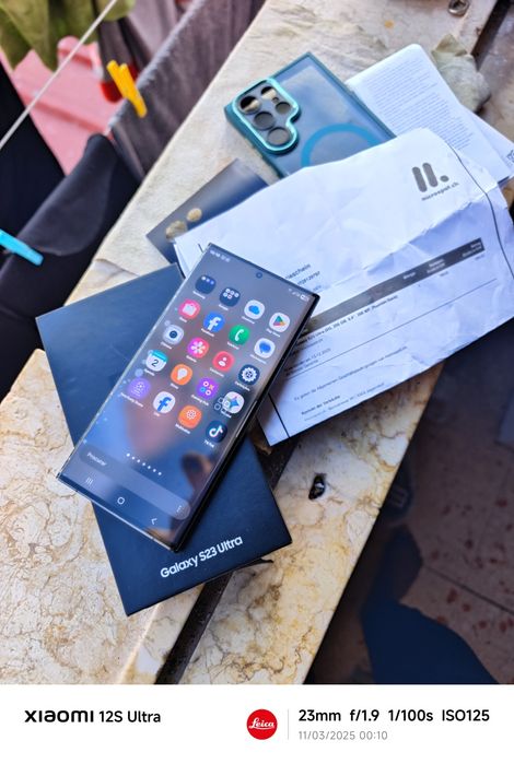 Tenho 3 telefones a venda, porfavor só pessoas interessadas.