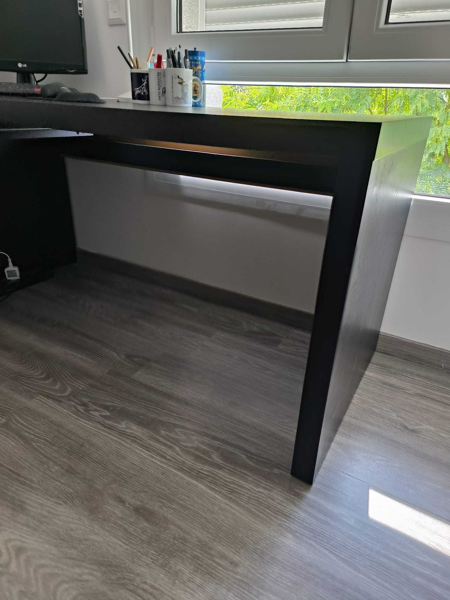 Secretária com painel extraível Malm da Ikea