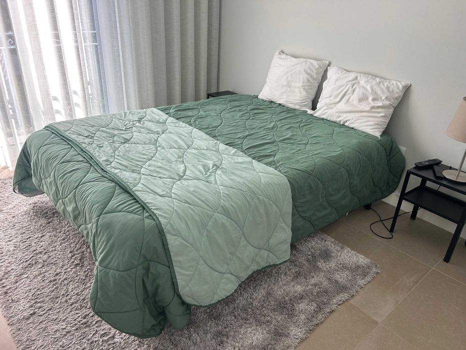 Quarto casal completo c/ cama 140x200 com colchão