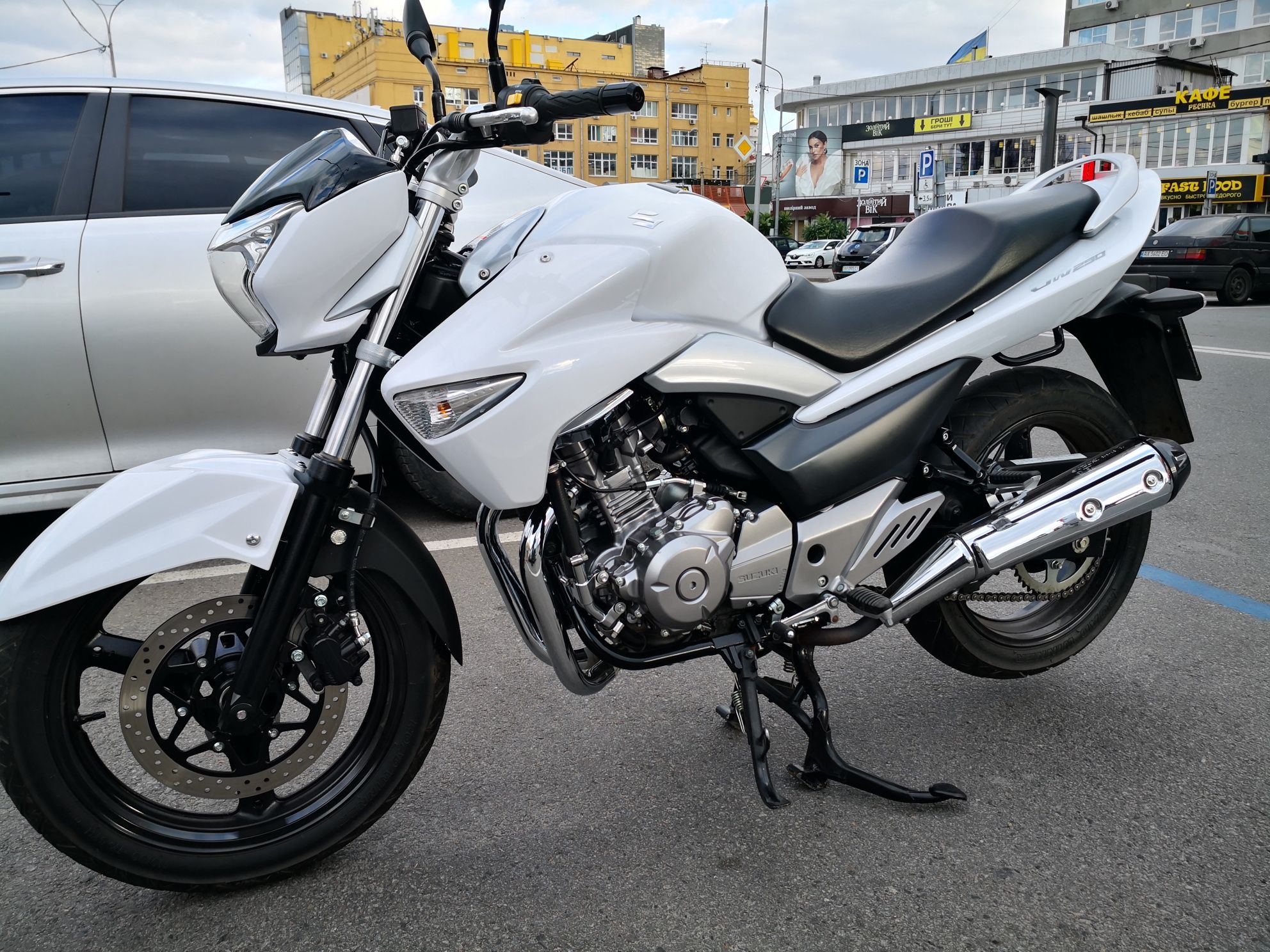 Продам мотоцикл Suzuki GW 250