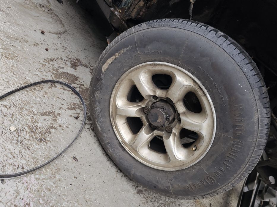 Запасное колесо запаска диск с резиной 6х139,7 r15 радиус 15