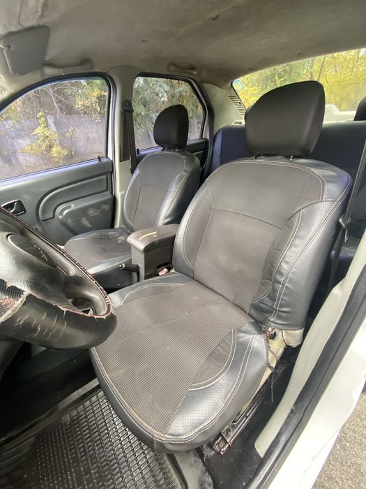 Dacia Logan газ4/бенз переоформление на каждый день всего за 1399$