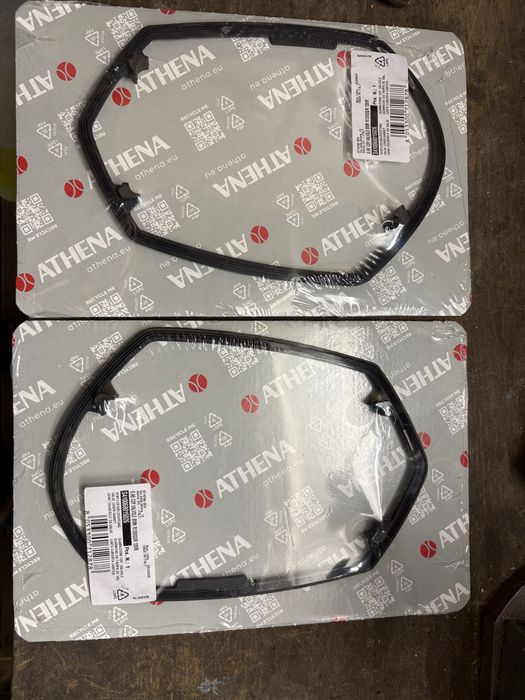 Uszczelki pokryw zaworów BMW R1200RT K26