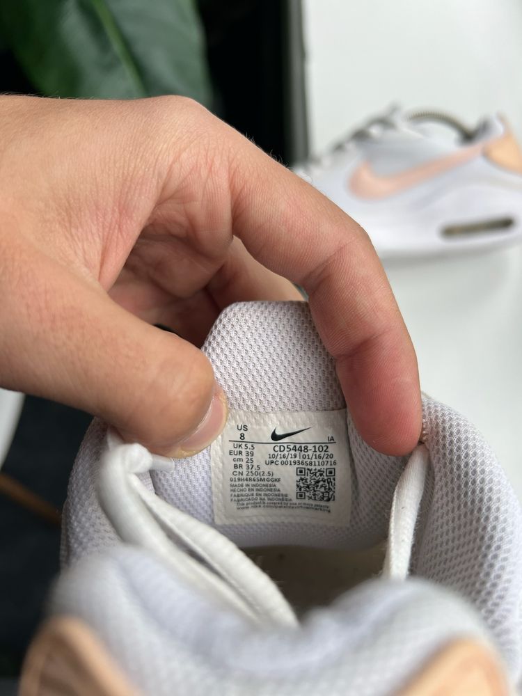 Оригінал! Nike Air Max Oketo 39 розмір (25 см устілка) Легенька сітка!