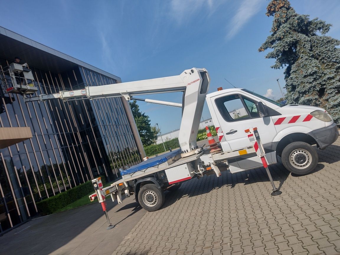Wynajem podnośnika koszowego 22m z oper.z UDT WAWA i okolice express