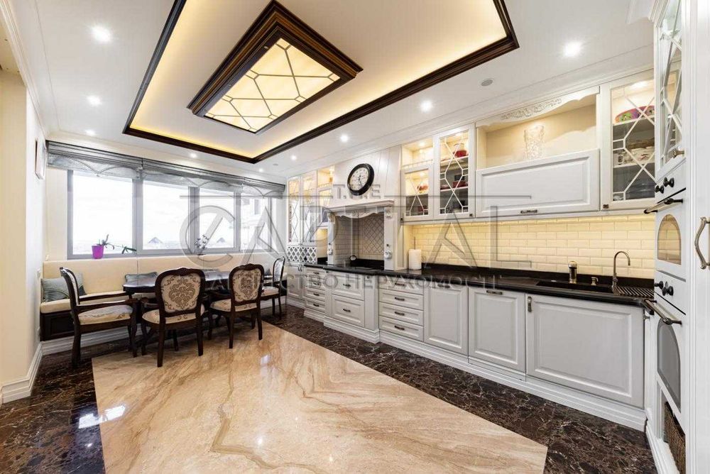 ОРЕНДА Бізнес-клас на висоті: стильна 3-к 108м2 з авторським ремонтом