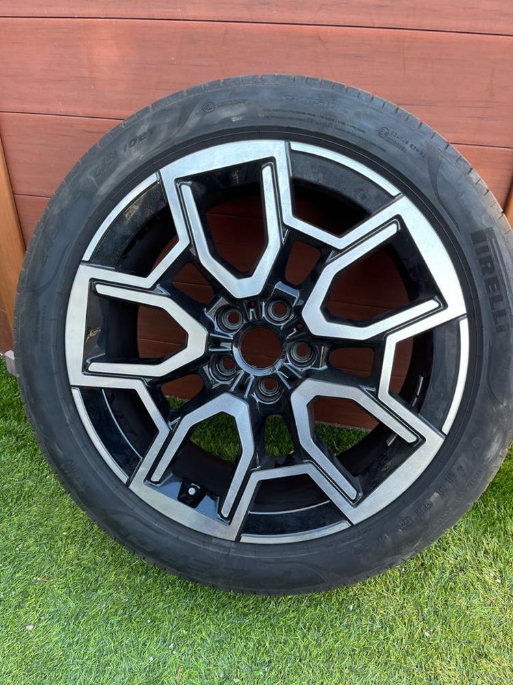 Jantes BMW 19” + Pneu Pirelli P-Zero