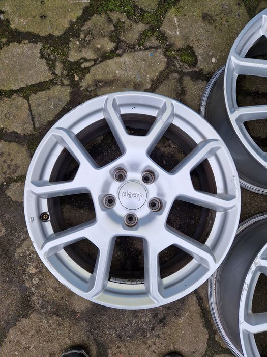 Oryginalne Felgi Jeep Compass II 17cali czujniki ciśnienia 5x110 et40