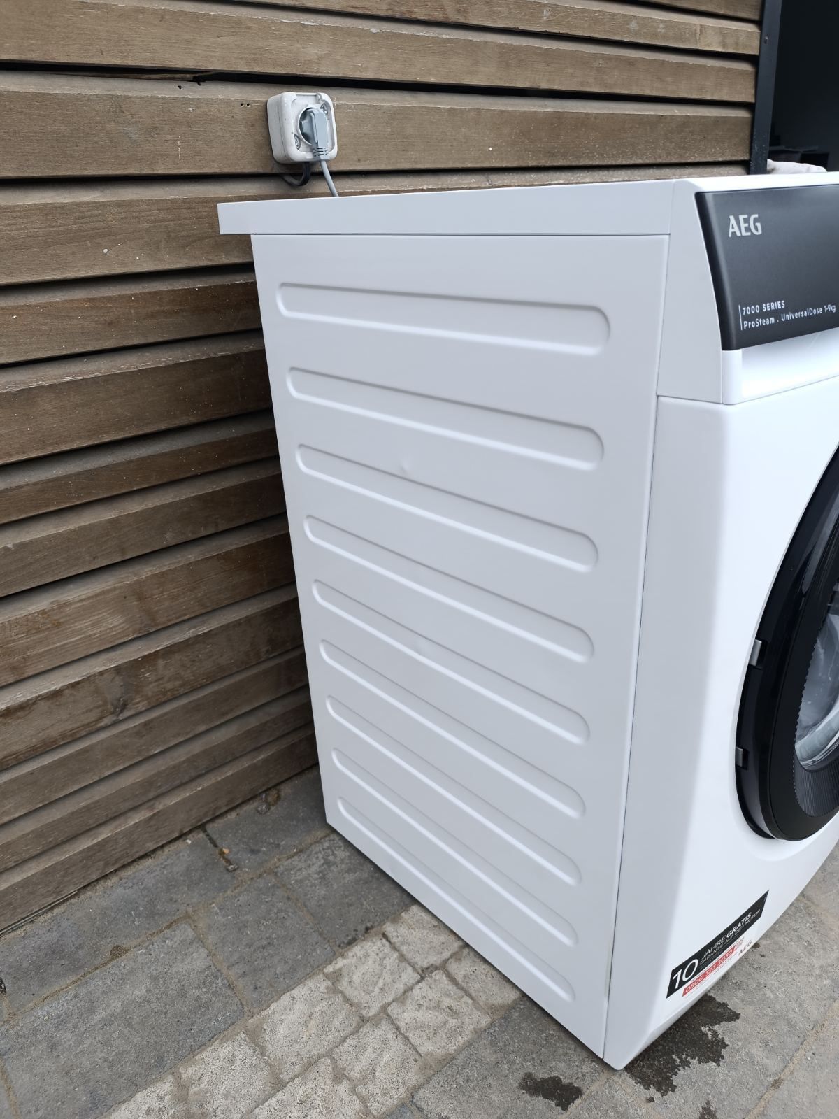 Сучасна пральна машина AEG 9kg/Пар/2023рік/