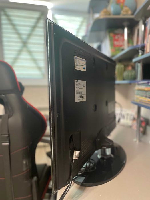 Телевизор LED Samsung UE32C4000PW