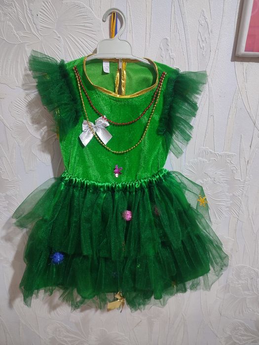 Новорічний костюм ялинки