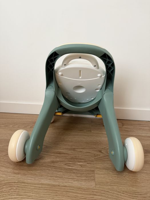 Навчально-ігровий центр Smoby Little 3-в-1 зі знімною панеллю(толокар)