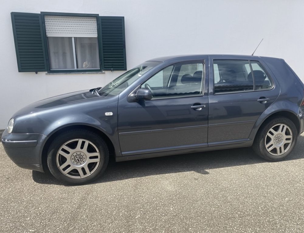 Volkswagen Golf IV 1.6 Gasolina (2000) Negociável