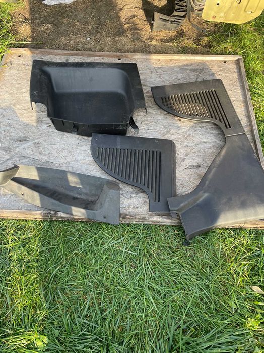 Plastiki paka ładunkowa Berlingo Partner III blaszak