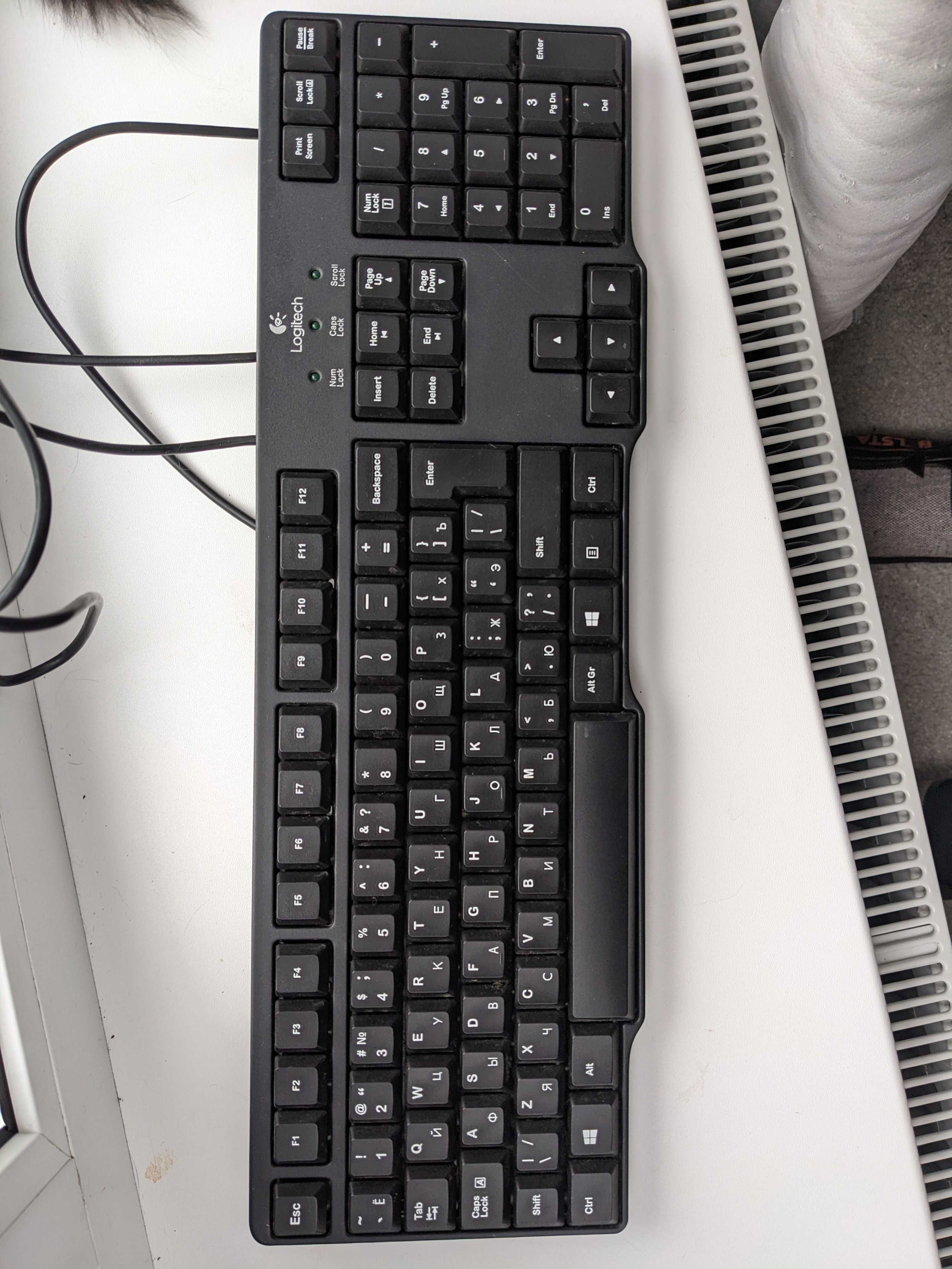 Продам клавиатуру logitech k100