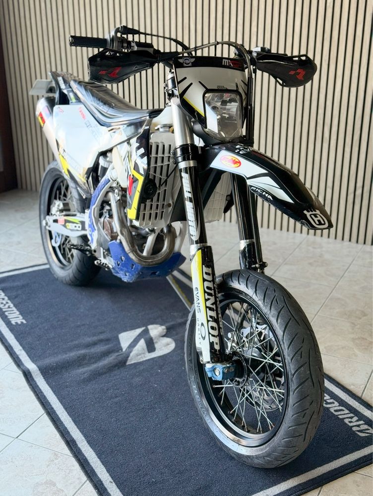Husqvarna FE350 Supermotard (KTM Supermotard)