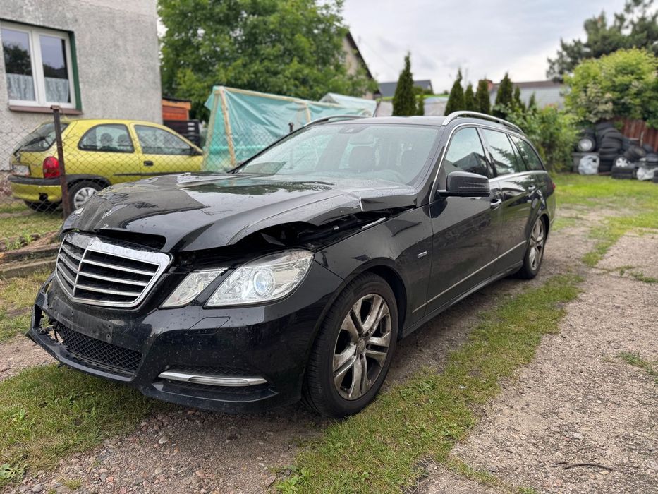 Mercedes-Benz Klasa E 2011rok!Avantgarde!1.8Cgi184koni!Nowy Silnik!50tys.przebiegu!!
