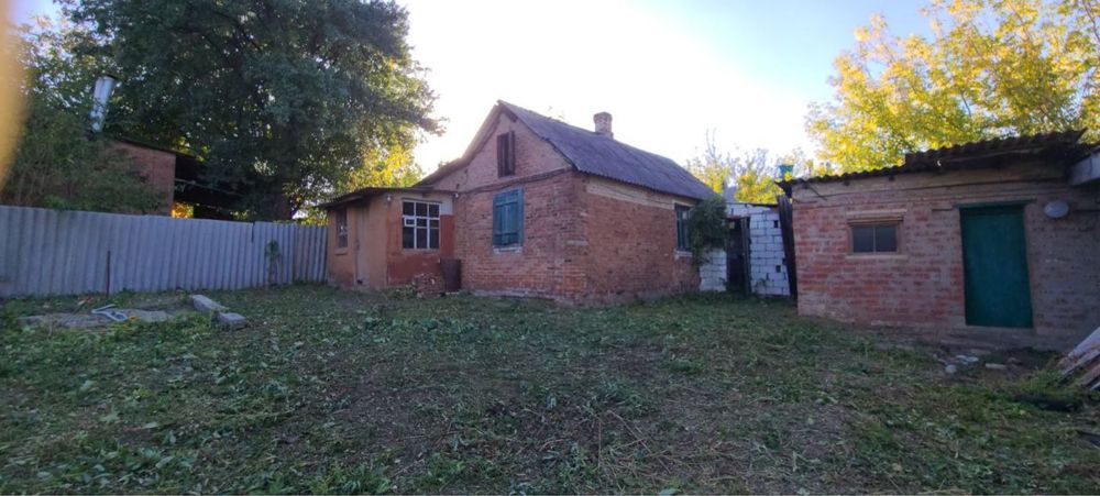 Сдам домик 50к.в в Центре можно под шиномонтаж