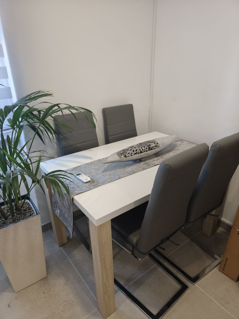 Vendo mesa de sala