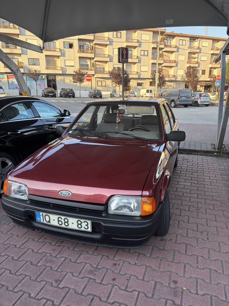 Ford Escort 1.3 GL - Clássico em excelente estado