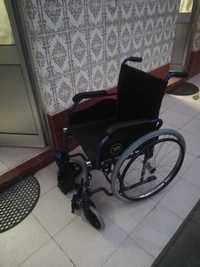 Cadeira de rodas (nova)