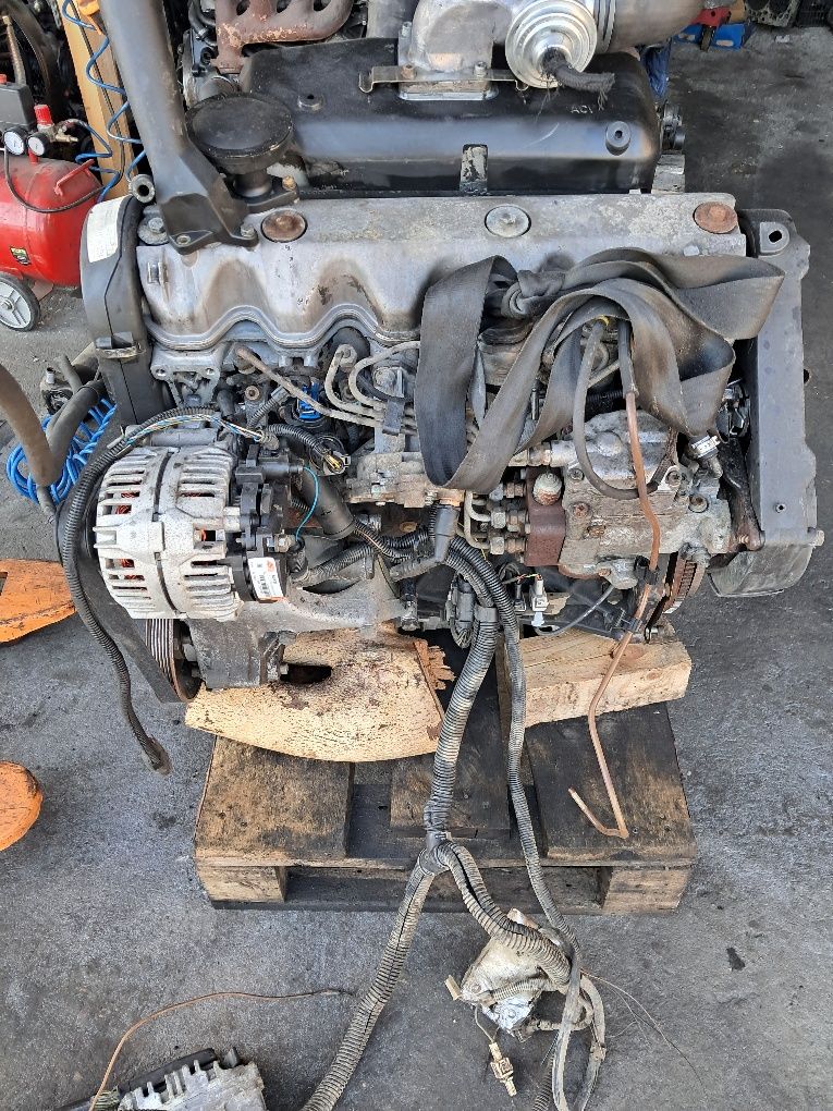 Двигун 2,5tdi ACV T4