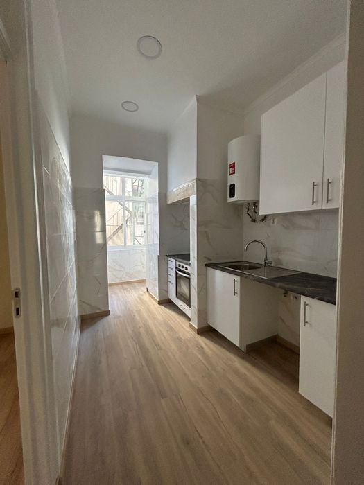 Apartamento T3 Arroios para alugar