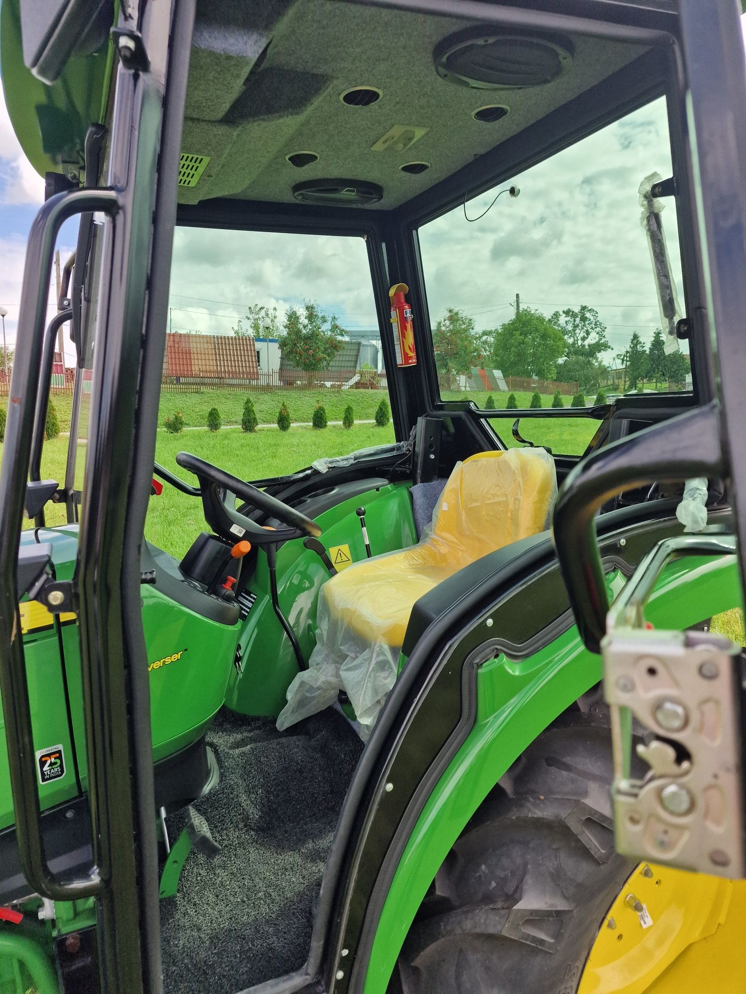 John Deere 3036E  zarejstrowany  fabrycznie nowy