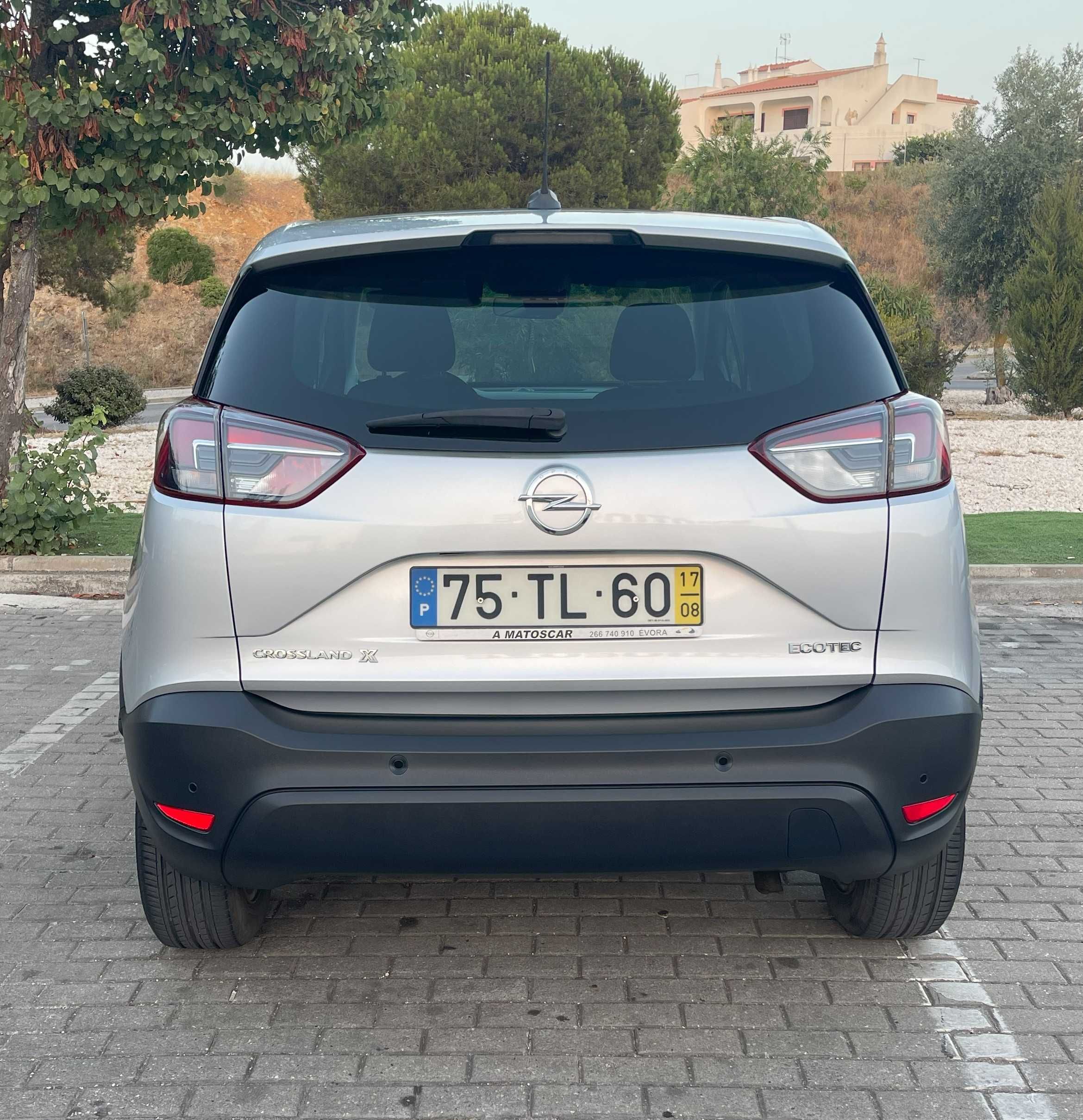 Opel Crossland X, 2017