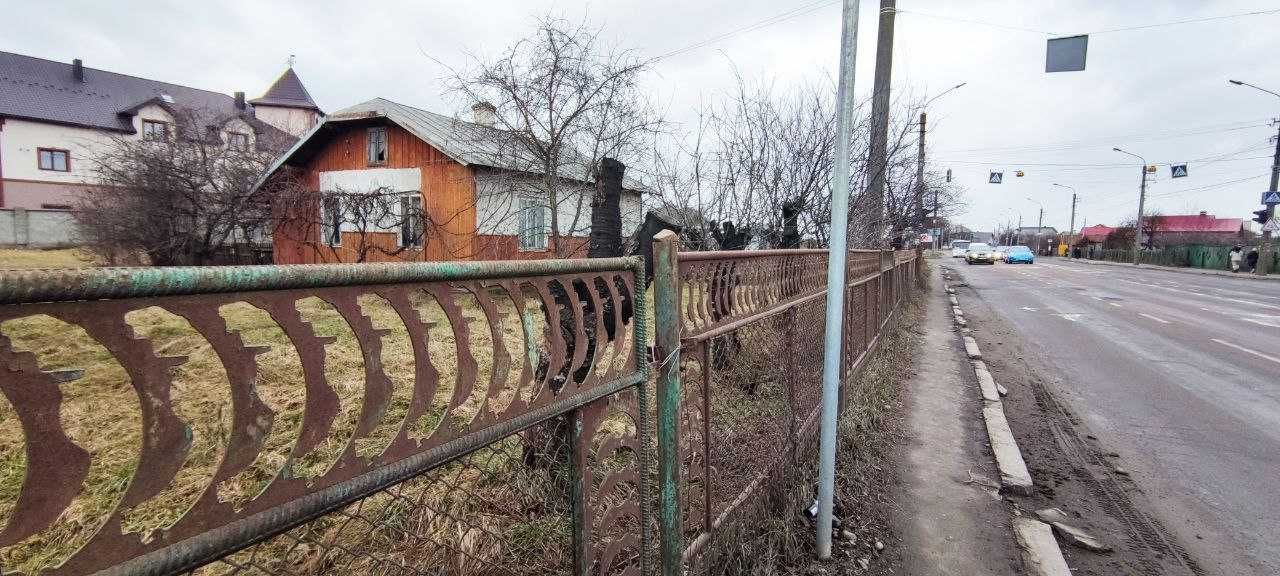 Земля перша лінія від дороги вул. Коновальця 18сот.