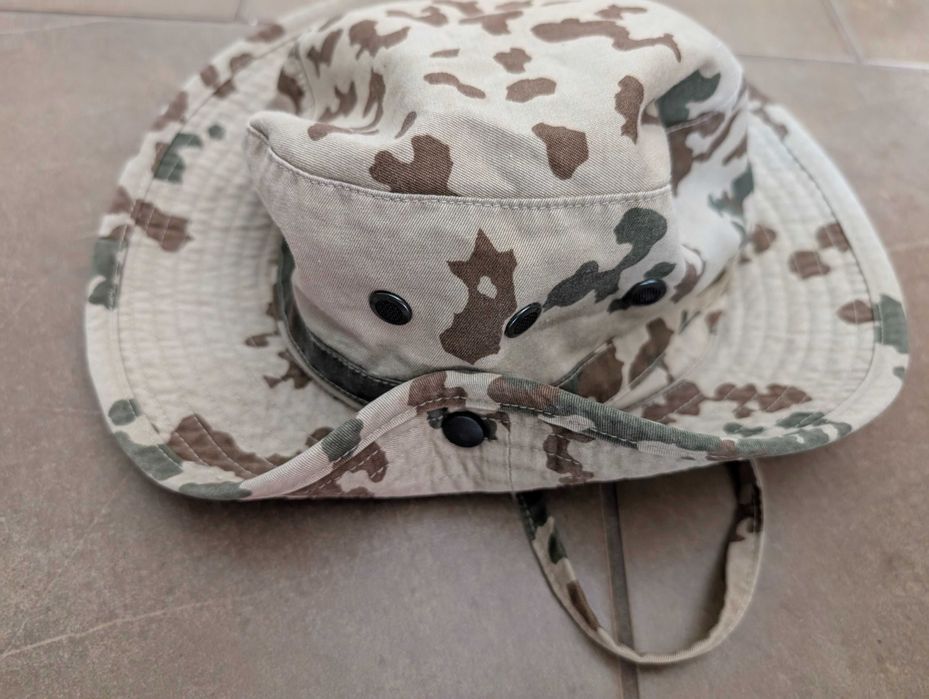 Kapelusz pustynny armii niemieckiej kamuflaż Wüstentarn