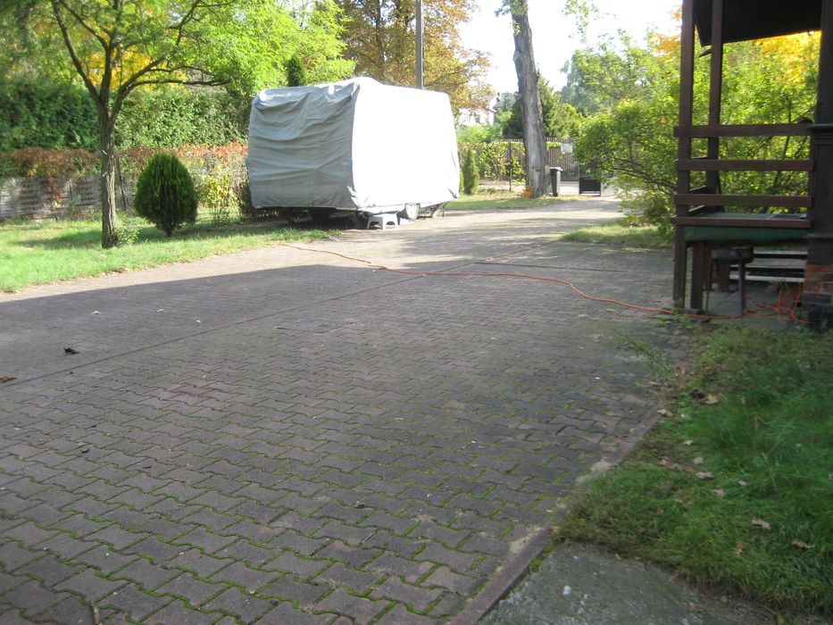 przezimuje  campera, przyczepe w Warszawie
