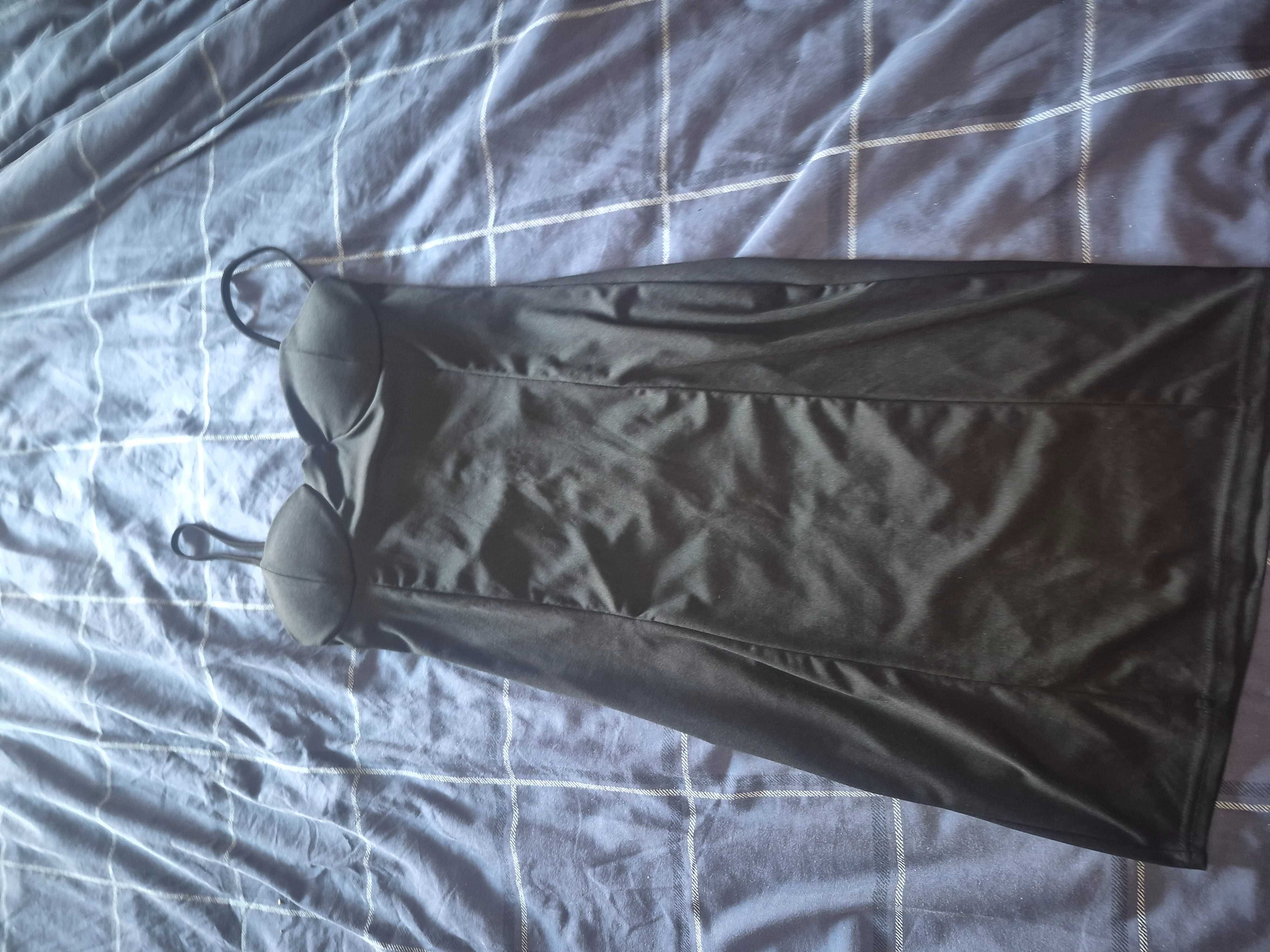 Vestido preto curto