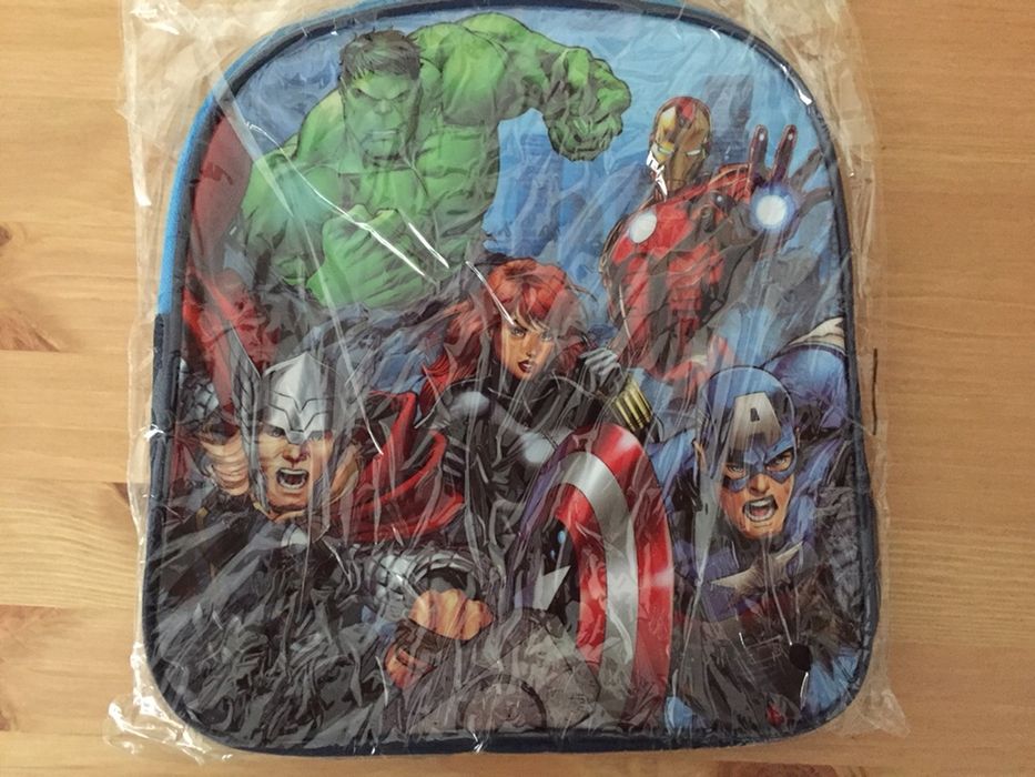 Mochila avengers NOVO