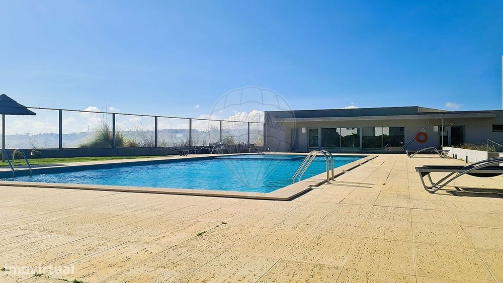 Apartamento T4 para arrendamento