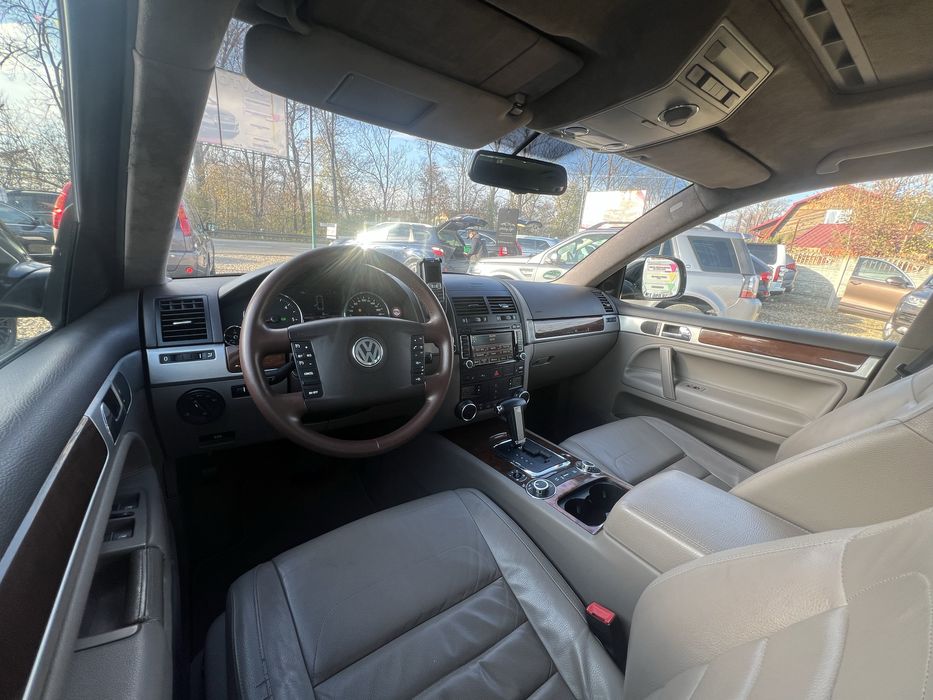 Машина в дуже гарному стані як технічно так і візуально