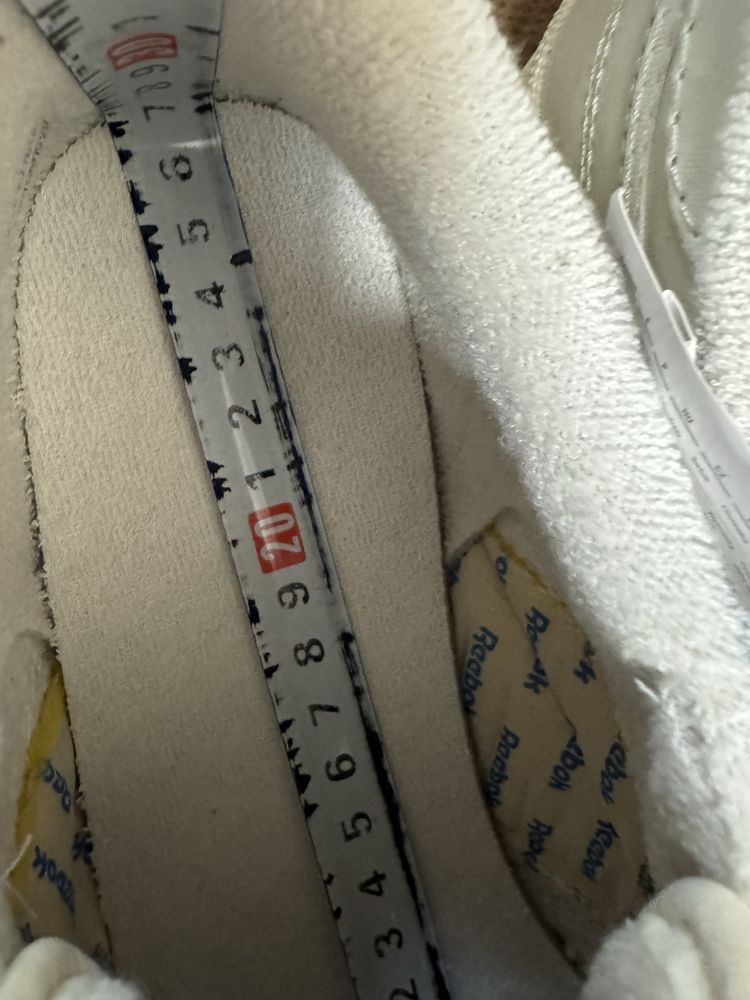 Reebok кросівки унісекс gx3687 нові шкіра оригінал