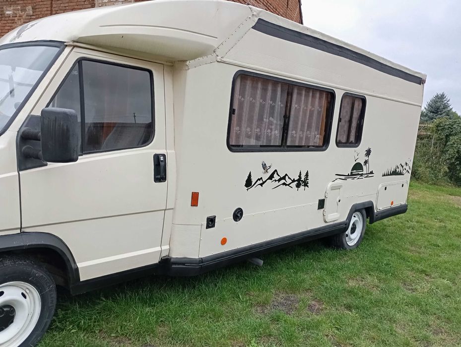 Kamper 2,5 turbo D pięć biegów 1991r.gotowy do jazdy