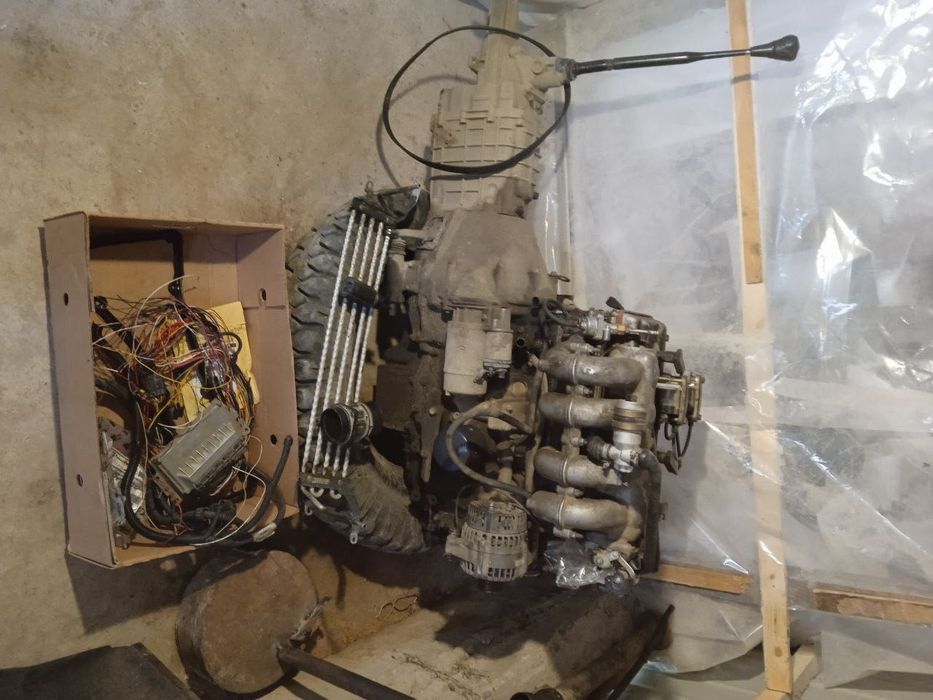 Двигун газель ЗМЗ 405 інжектор, з коробкою передач