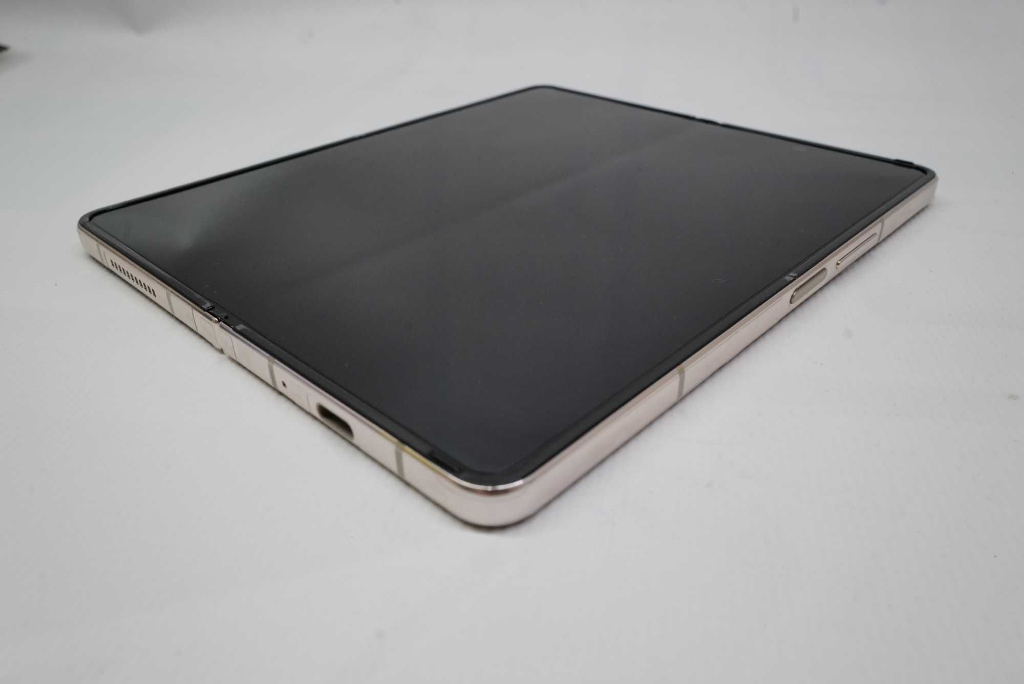 Нові Сервісні дисплеї Samsung Fold 4 (F936) Кількість обмежена!