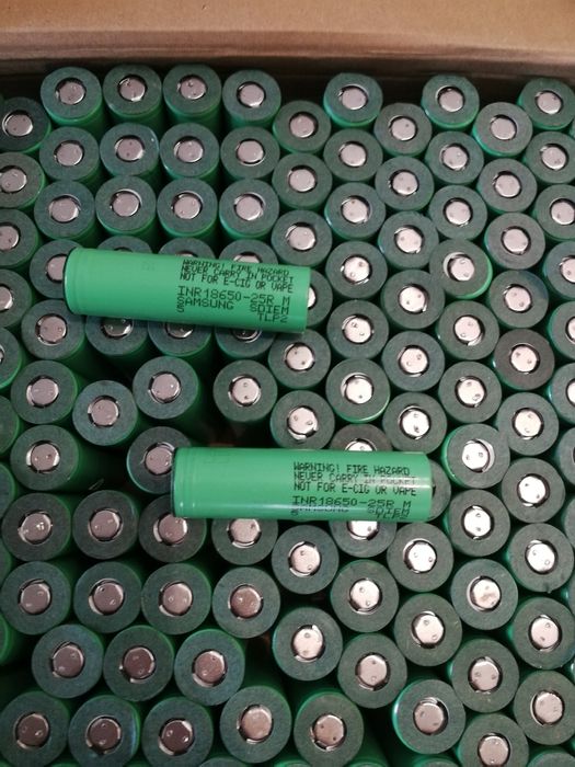 Sprzedam firmowe ogniwa wysokoPradowe 18650 samsung 25r depakiet 900sz