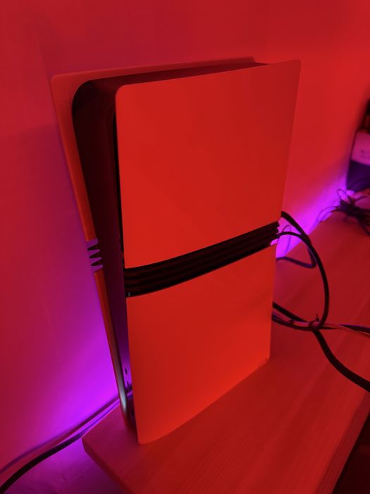 Consola PS5 Pro 2TB, com jogo Battlefiels 6 e com garantia 2 anos